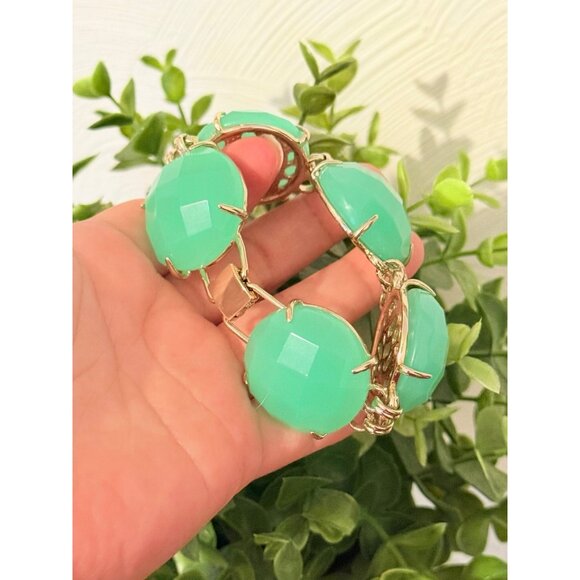 Kendra Scott Cassie Chalcedony Bracelet - Picture 7 of 9